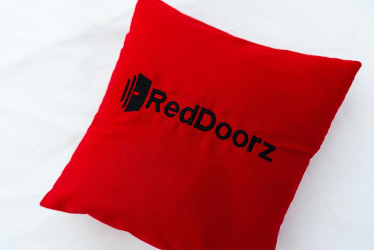 RedDoorz near RS Imanuel Lampung Hotel Bandar Lampung Exterior foto